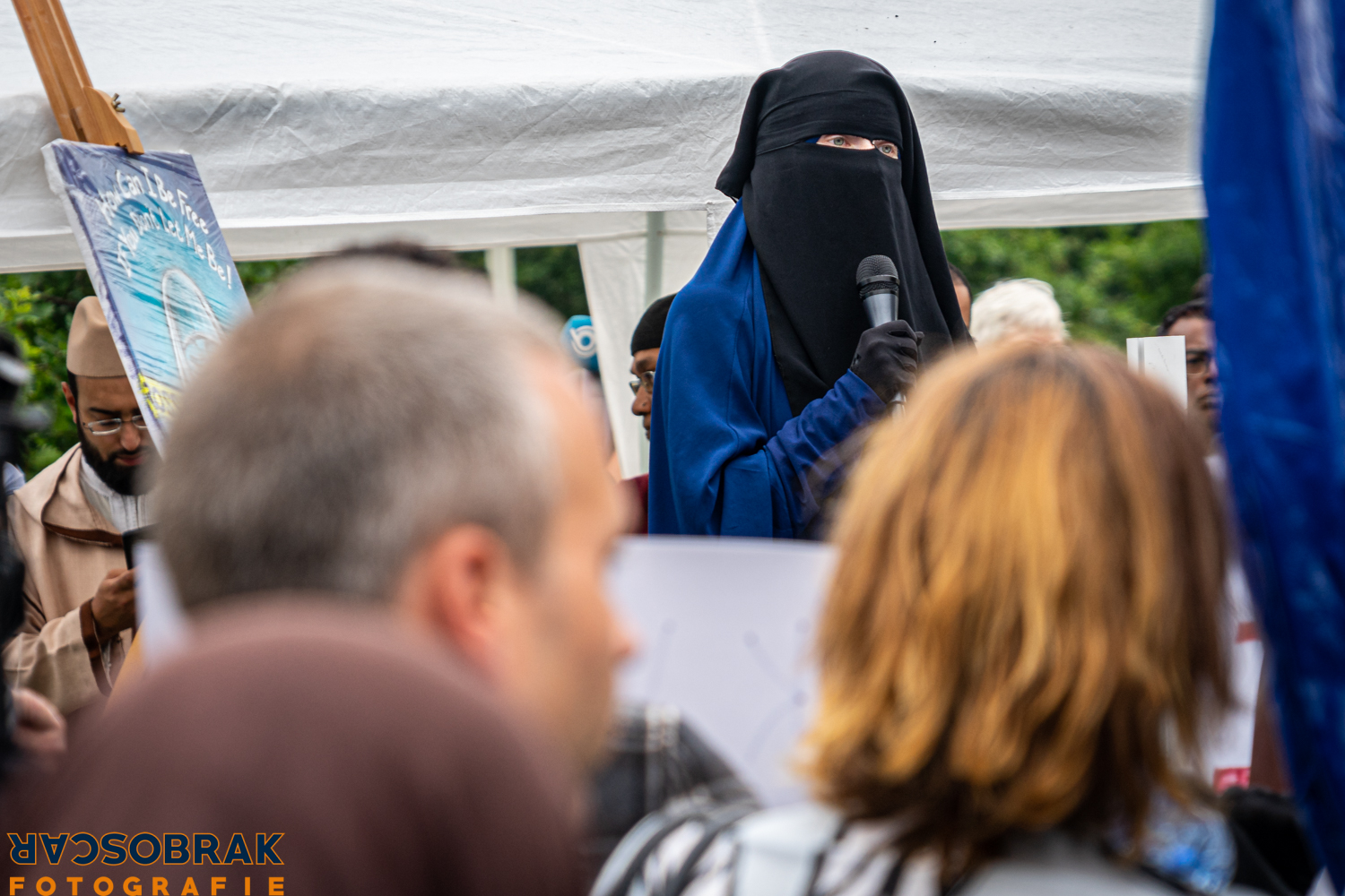 hand in hand tegen niqab verbod boerka den haag oscar brak fotografie