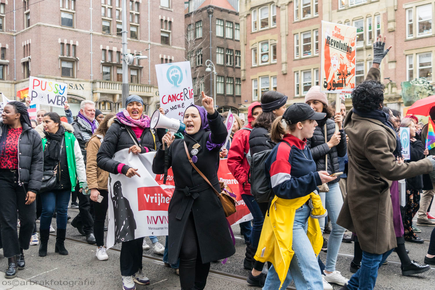 women's rights march amsterdam oscar brak fotografie