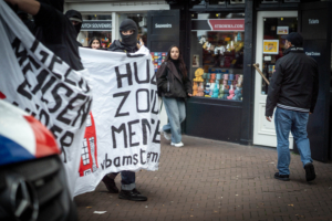 antifa police amsterdam oscar brak fotografie housing uprising